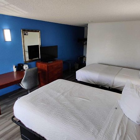 Travelodge Suites By Wyndham Macclenny I-10 Eksteriør billede