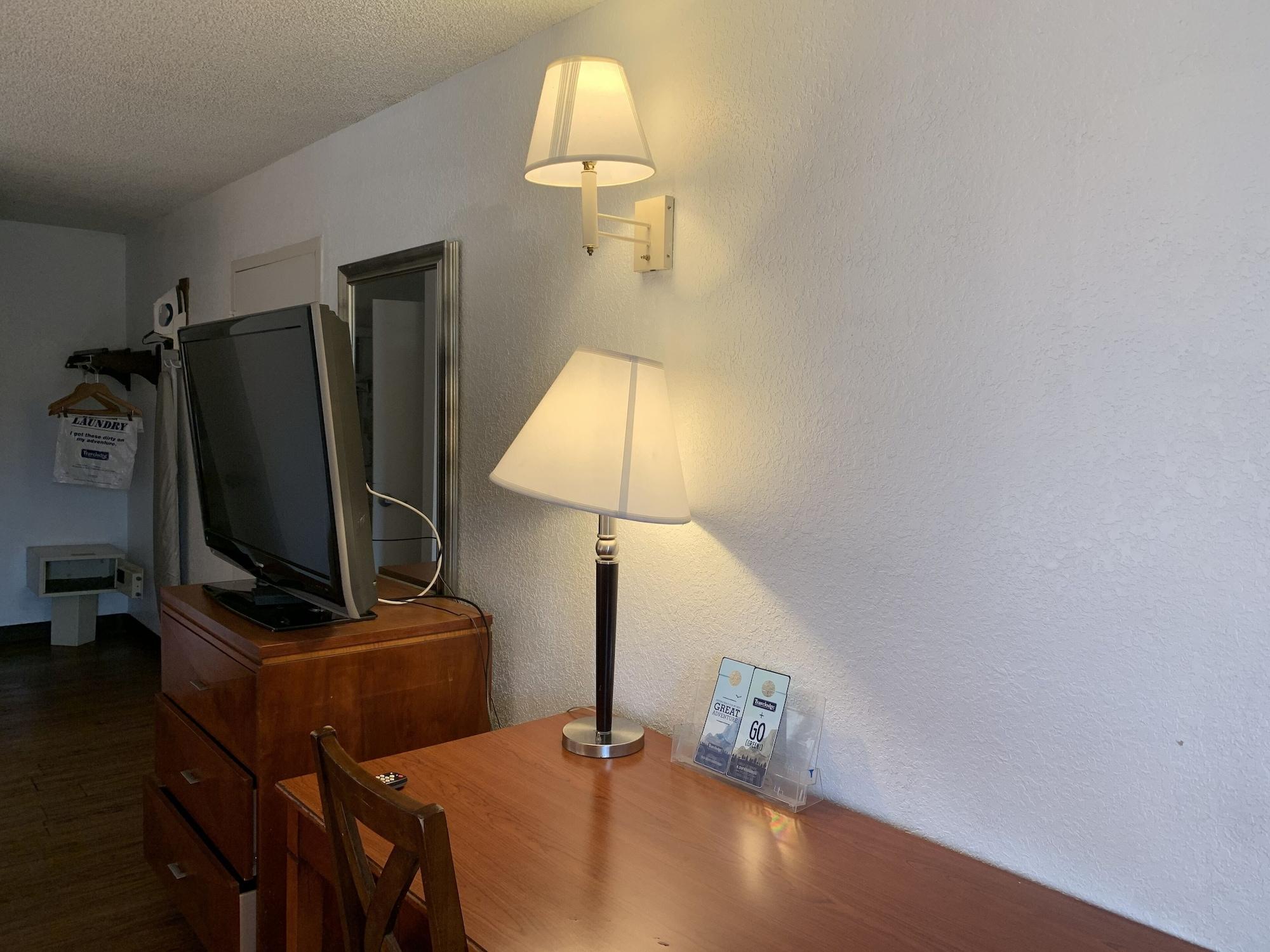 Travelodge Suites By Wyndham Macclenny I-10 Eksteriør billede