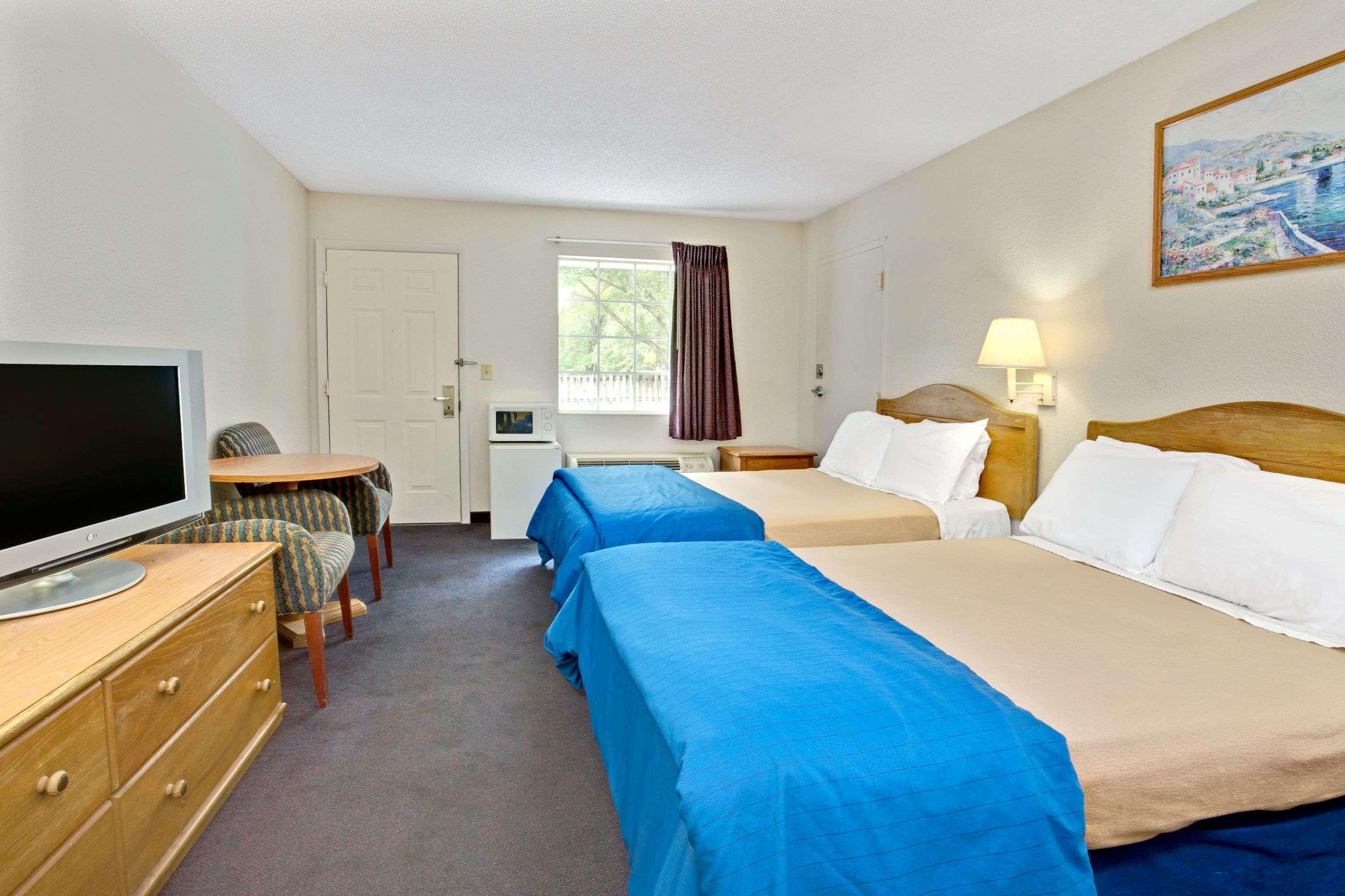 Travelodge Suites By Wyndham Macclenny I-10 Eksteriør billede
